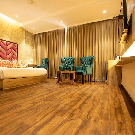 Hotel Golden Lotus Amritsar Zewnętrze zdjęcie