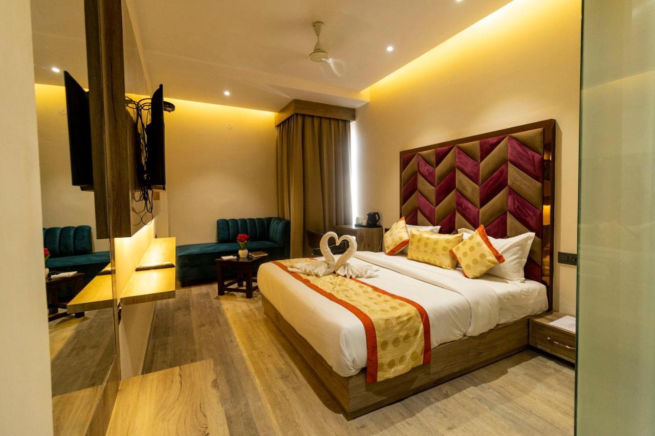 Hotel Golden Lotus Amritsar Zewnętrze zdjęcie