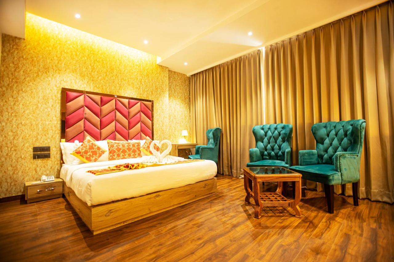 Hotel Golden Lotus Amritsar Zewnętrze zdjęcie